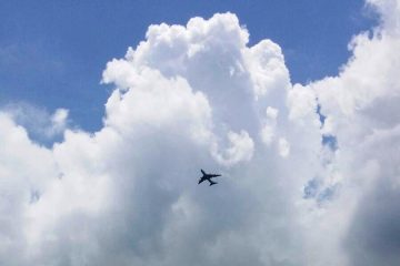 Sky Cloud Plane